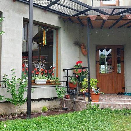 Ukrainochka Hotel Slavske Exterior foto